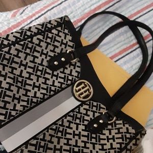 Tommy Hilfiger purse